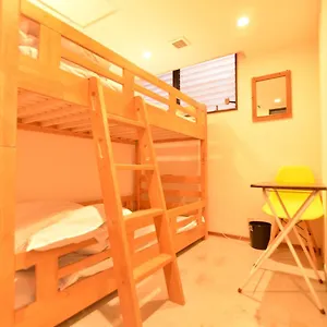 hostel-waqwaq-ueno-asakusa.alltokyohotels.com/